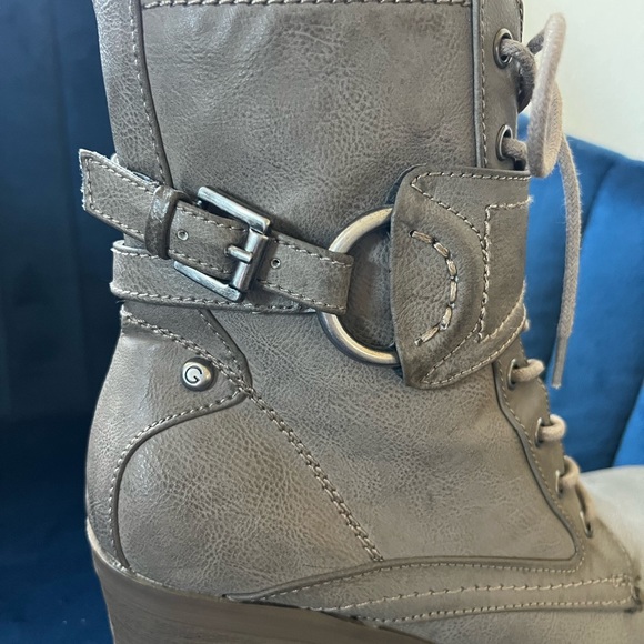 Guess lace up ankle boots - Picture 8 of 11